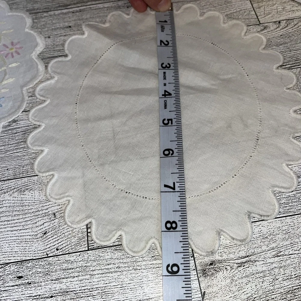 Handcrafted Doily Set Home White Floral Embroidered Scalloped Linen Vintage